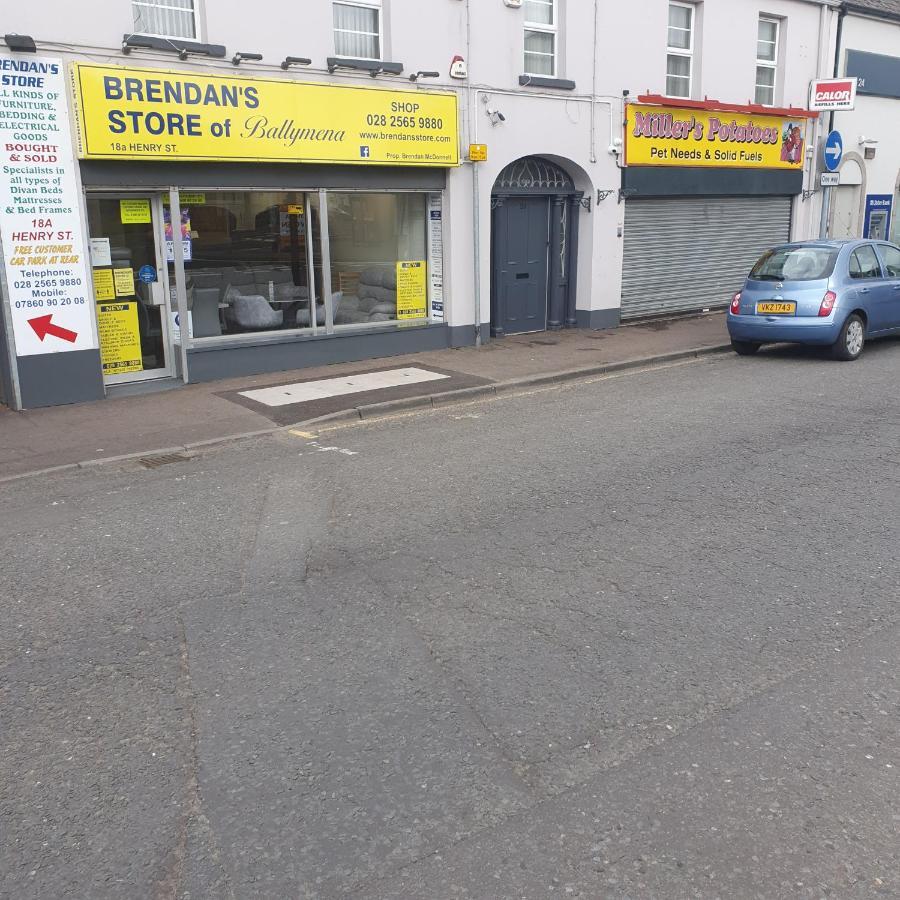 3 Bedroom Apartment, Ballymena, The Wee Stop Gap Exterior photo