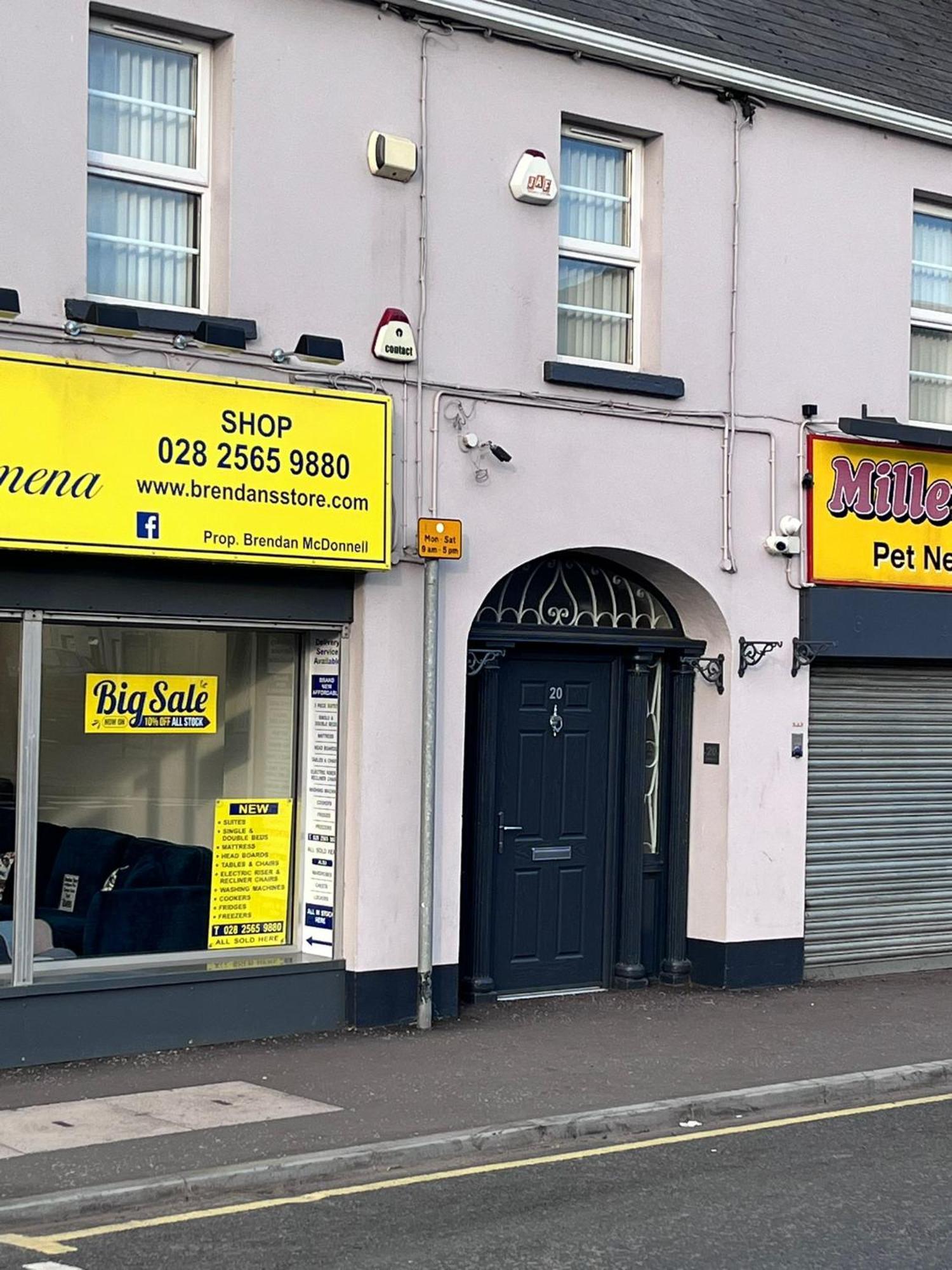 3 Bedroom Apartment, Ballymena, The Wee Stop Gap Exterior photo